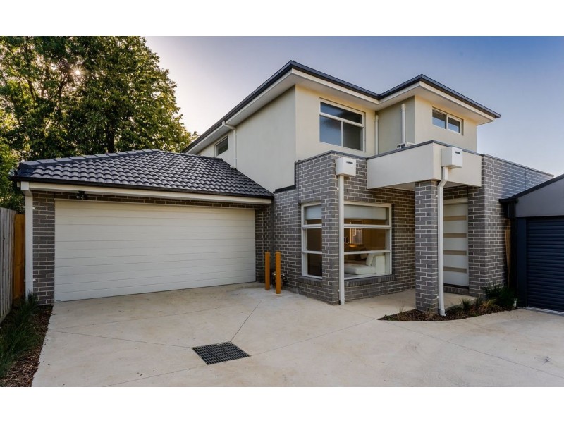 2/3 Damar Avenue, Boronia VIC 3155