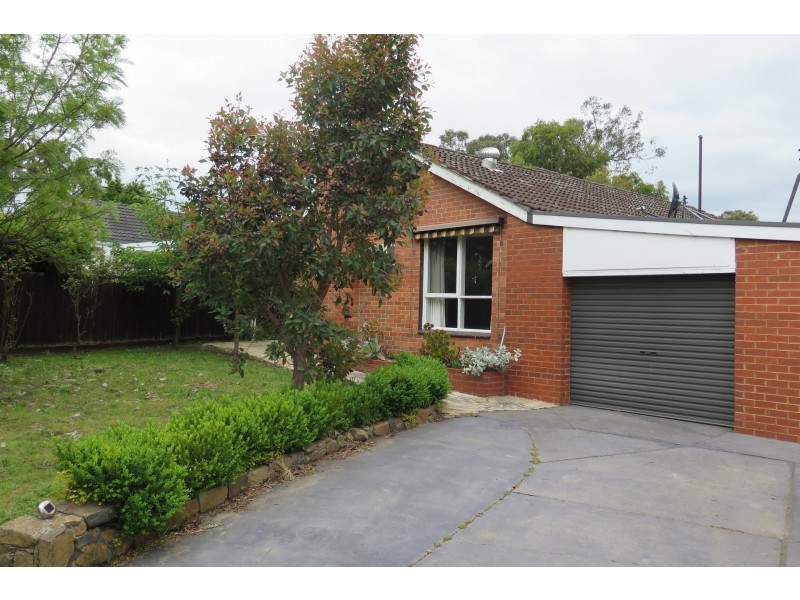 27 Charlotte Road, Boronia VIC 3155