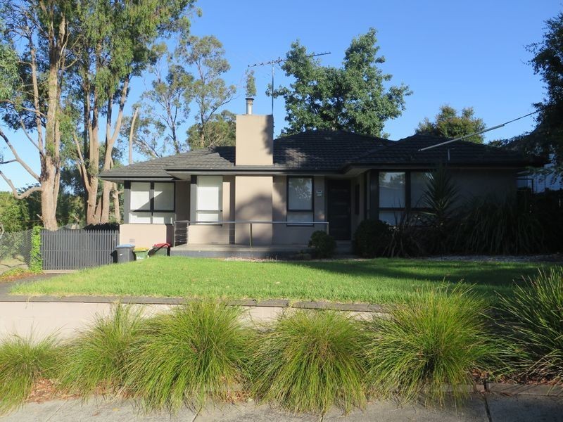 82 Rathmullen Road, Boronia VIC 3155