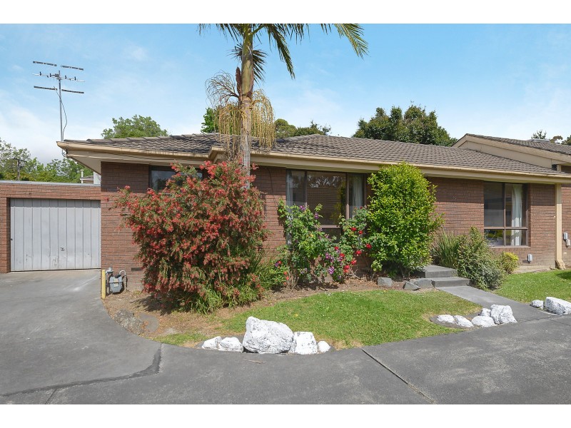5/4 Starcross Avenue, Croydon VIC 3136