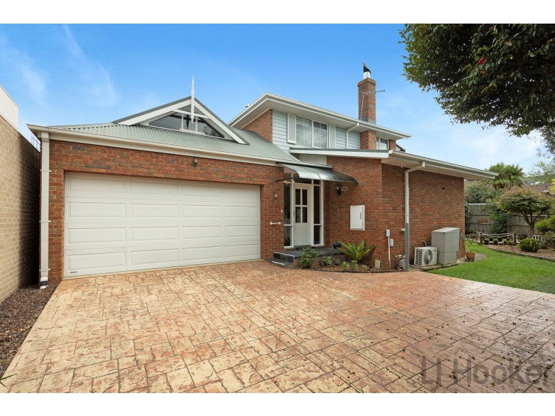 2/6 Pine Crescent, Boronia VIC 3155