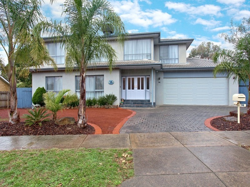 16 Daffodil Road, Boronia VIC 3155