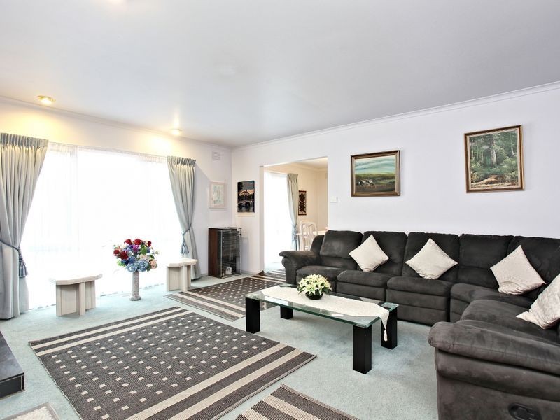 16 Daffodil Road, Boronia VIC 3155