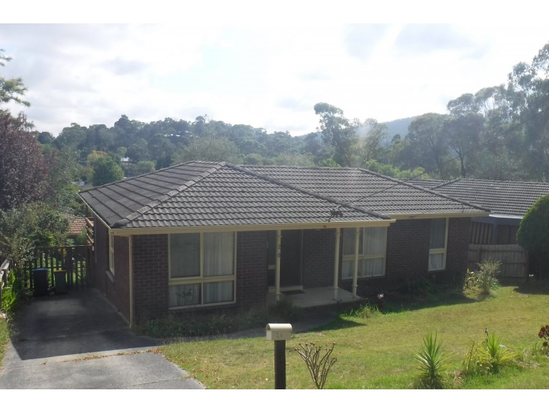20 Blackwood Park Road, Ferntree Gully VIC 3156