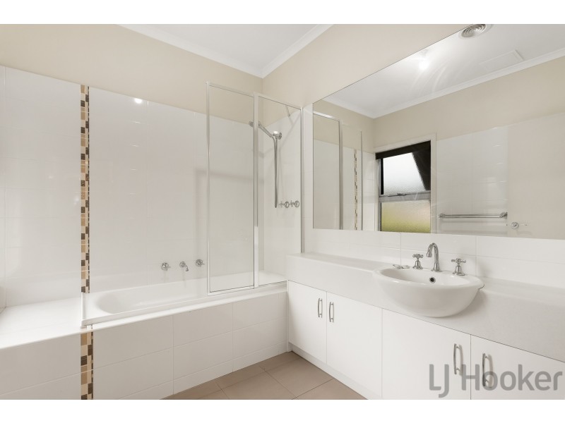 4D Orchid Avenue, Boronia VIC 3155