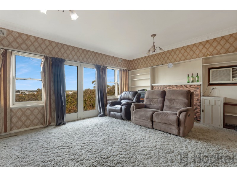 63 Loughnan Road, Ringwood VIC 3134