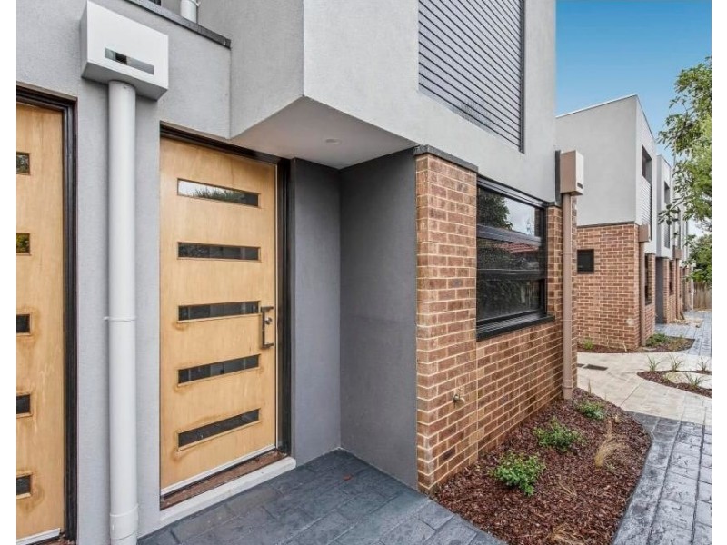 14/12-14 Adele Avenue, Ferntree Gully VIC 3156