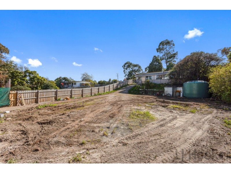 37 Kevin Avenue, Ferntree Gully VIC 3156