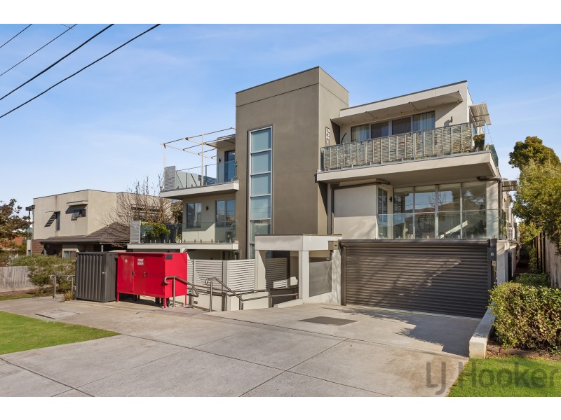 102/8 Tulip Crescent, Boronia VIC 3155