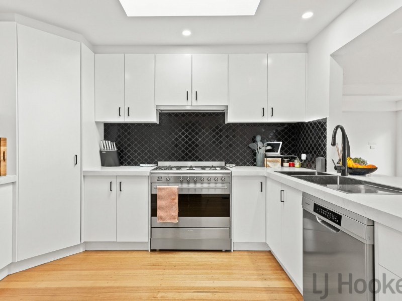 22 Mirang Avenue, Croydon VIC 3136