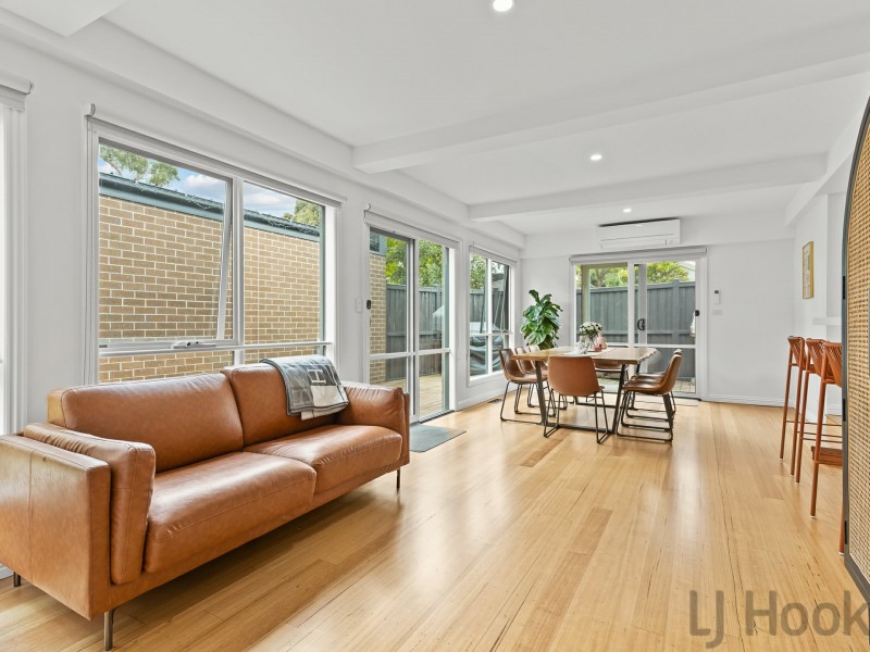 22 Mirang Avenue, Croydon VIC 3136