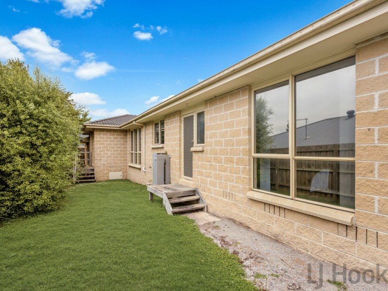 Unit 3/677 Mount Dandenong Road, Kilsyth VIC 3137