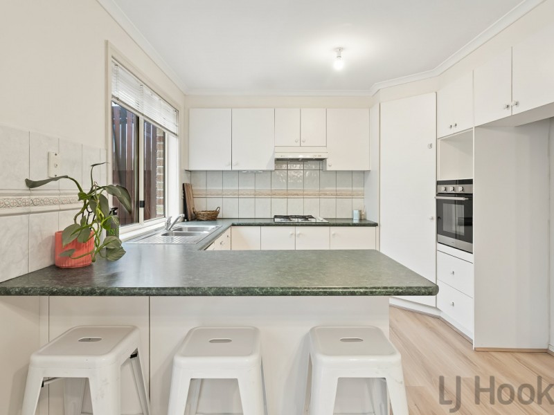 2/1-3 Shannon Avenue, Ferntree Gully VIC 3156