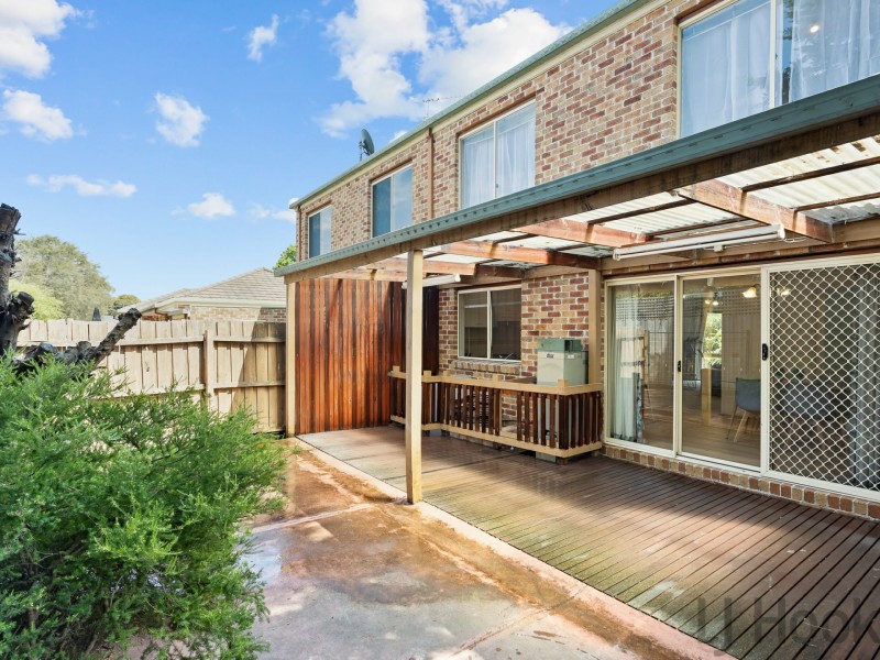 2/1-3 Shannon Avenue, Ferntree Gully VIC 3156