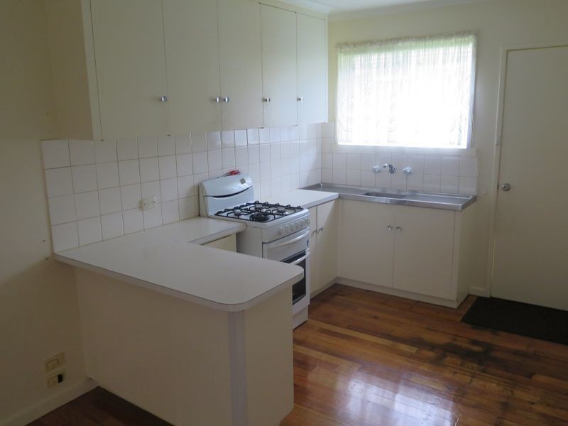 2/19 Railway Parade, Bayswater VIC 3153