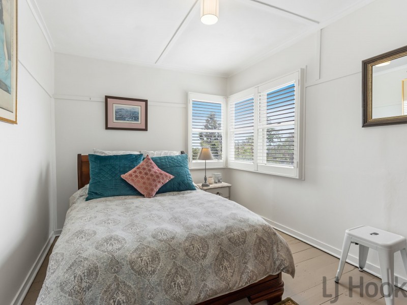 6 View Road, The Basin VIC 3154