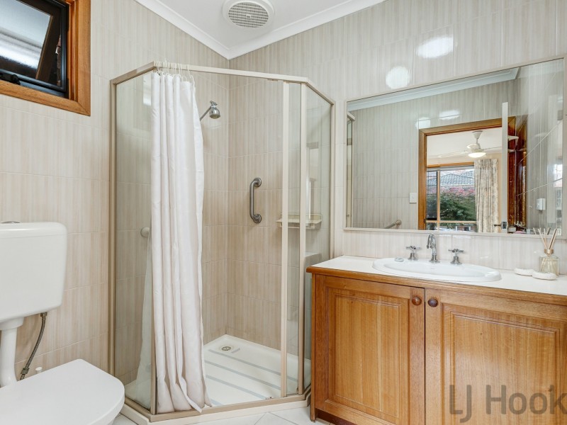 2/71 Essex Road, Mount Waverley VIC 3149