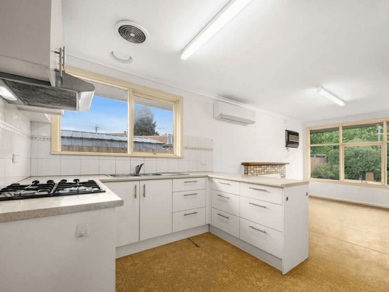 14 Glenfern Road, Ferntree Gully VIC 3156