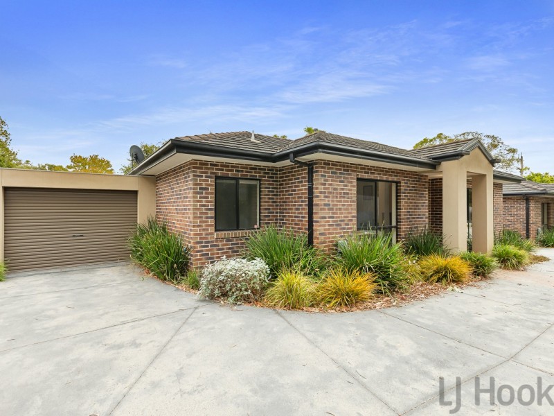 2/1 Carnarvon Avenue, The Basin VIC 3154