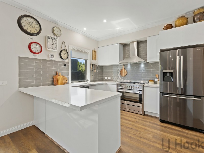 2/11 Phyllis Avenue, Boronia VIC 3155