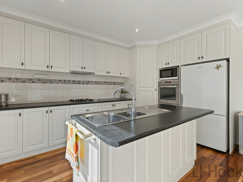 2/27 Cypress Avenue, Boronia VIC 3155