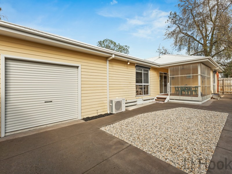 2/27 Cypress Avenue, Boronia VIC 3155