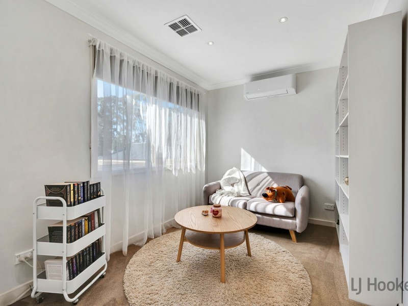 2/55 Sunningdale Crescent, Cranbourne VIC 3977