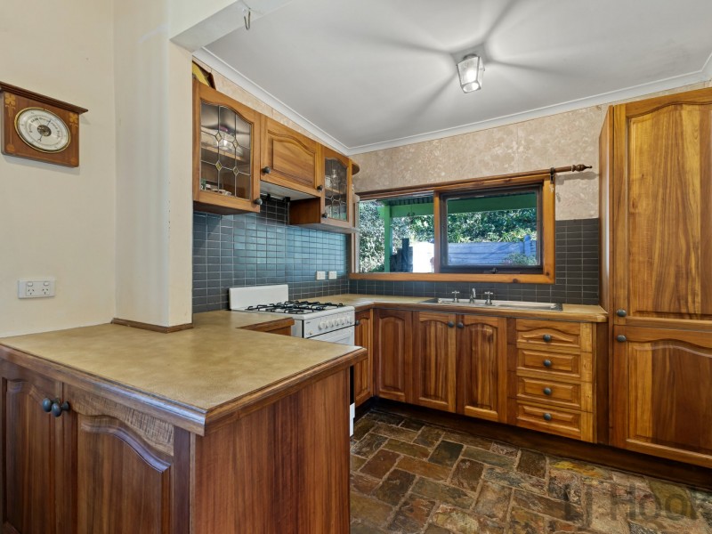 16 Toorak Avenue, The Basin VIC 3154