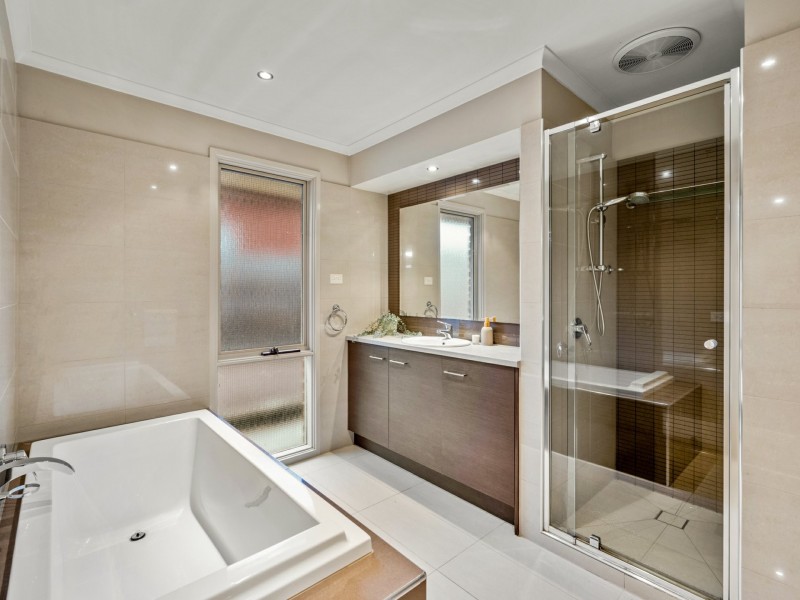 2 Watkins Court, Ferntree Gully VIC 3156