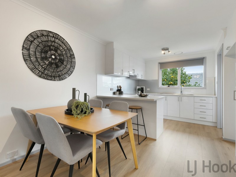 2/8 Veronica Street, Ferntree Gully VIC 3156