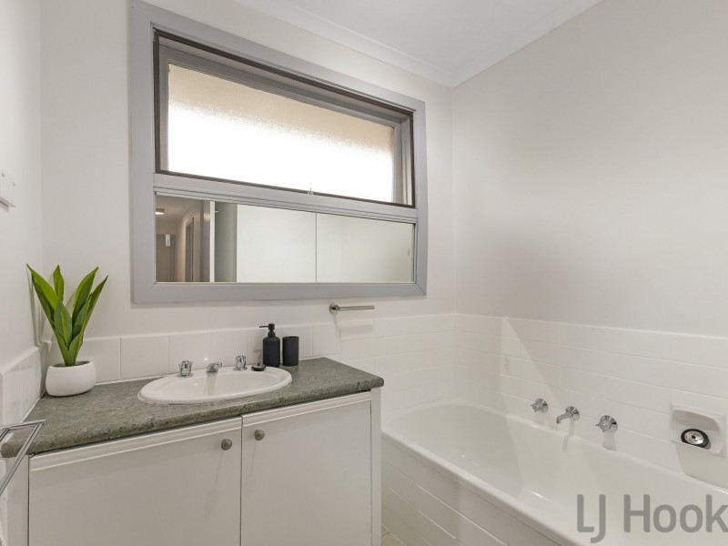 2/8 Veronica Street, Ferntree Gully VIC 3156