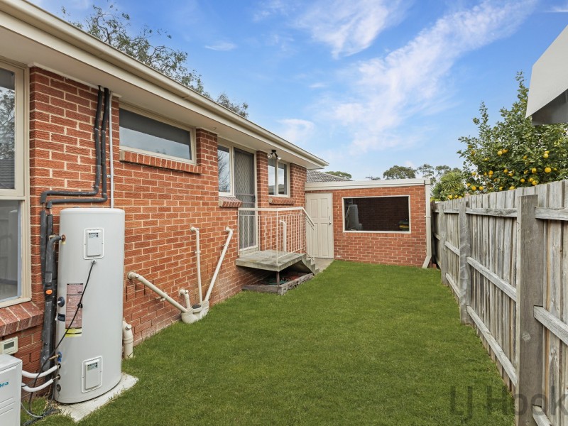 2/8 Veronica Street, Ferntree Gully VIC 3156