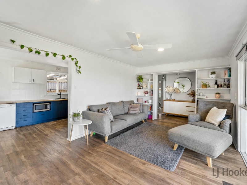 17 Weyburn Road, Boronia VIC 3155