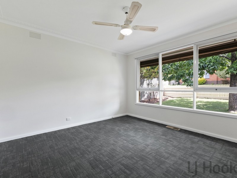 16 Yarran Grove, Bayswater VIC 3153