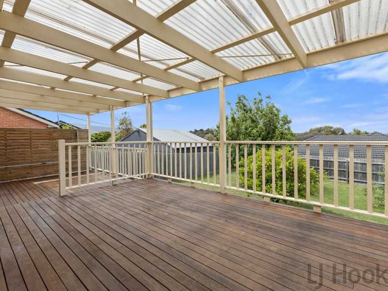 16 Yarran Grove, Bayswater VIC 3153