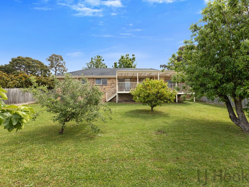 16 Yarran Grove, Bayswater VIC 3153