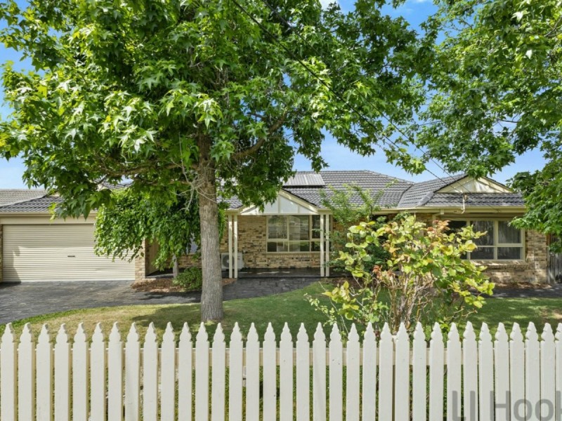 16 Yarran Grove, Bayswater VIC 3153