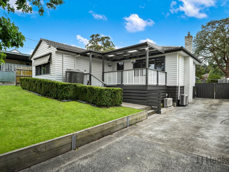13 Weyburn Road, Boronia VIC 3155
