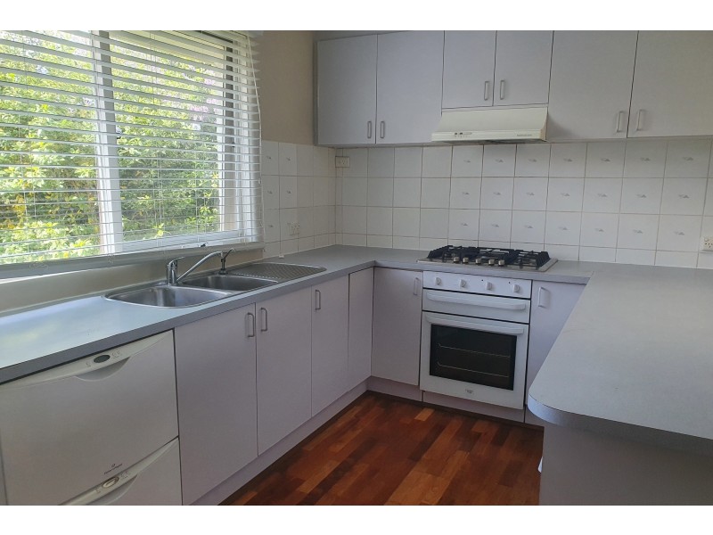 8B Anne Road, Knoxfield VIC 3180