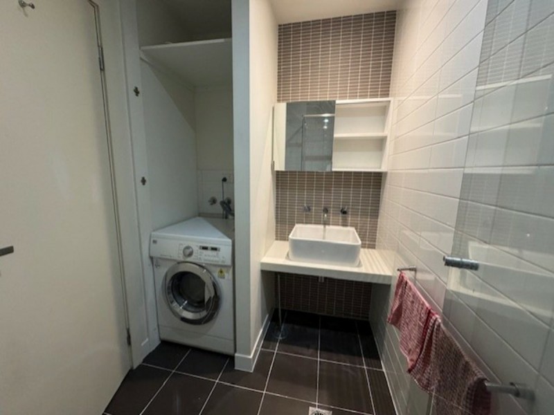 320/99 A’Beckett Street, Melbourne VIC 3000