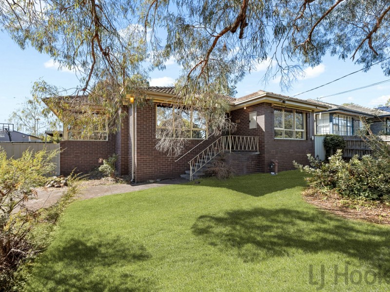 15 Enfield Drive, Bayswater VIC 3153