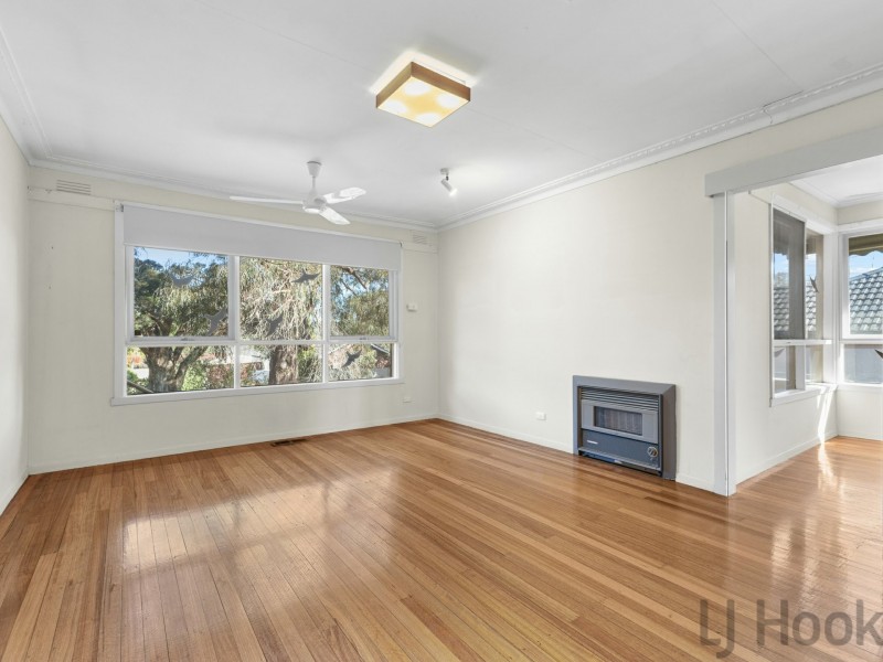 15 Enfield Drive, Bayswater VIC 3153