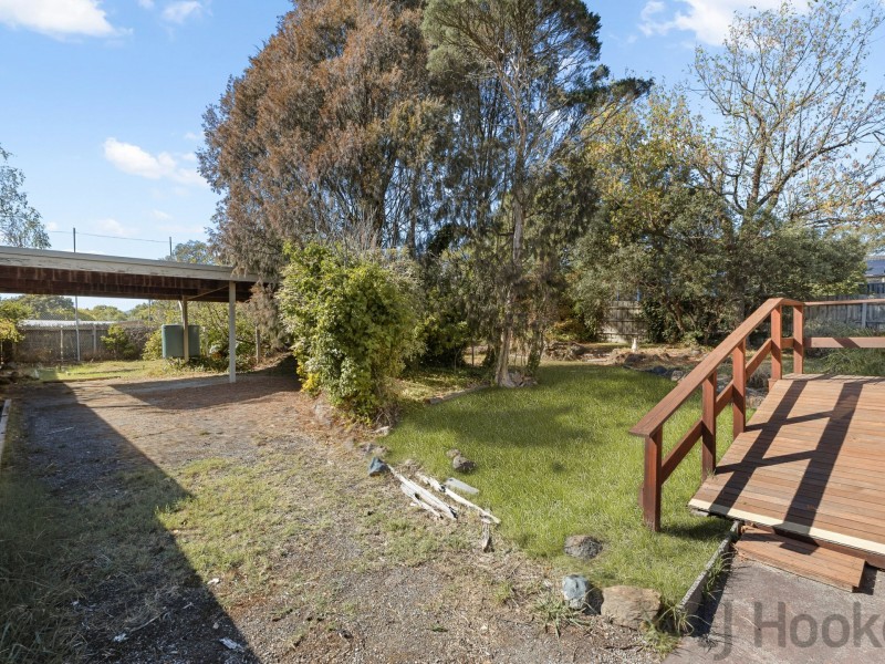 15 Enfield Drive, Bayswater VIC 3153