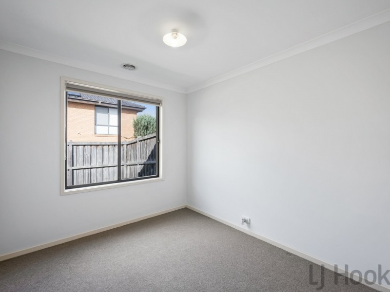 12 Nelse Street, Cranbourne North VIC 3977