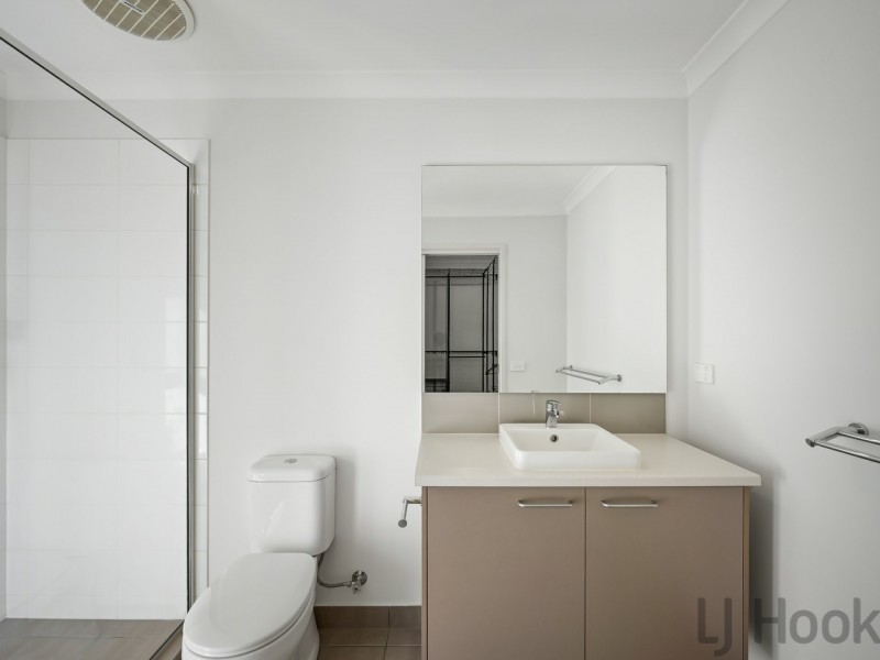 12 Nelse Street, Cranbourne North VIC 3977