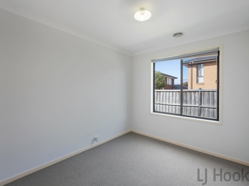 12 Nelse Street, Cranbourne North VIC 3977