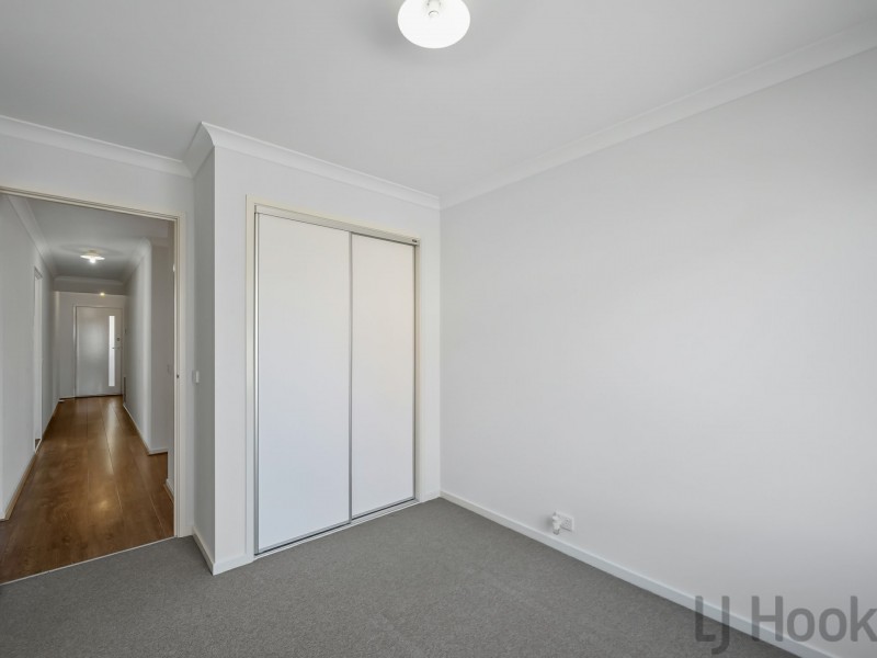 12 Nelse Street, Cranbourne North VIC 3977