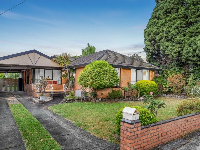 7 Maidstone Avenue, Burwood East VIC 3151