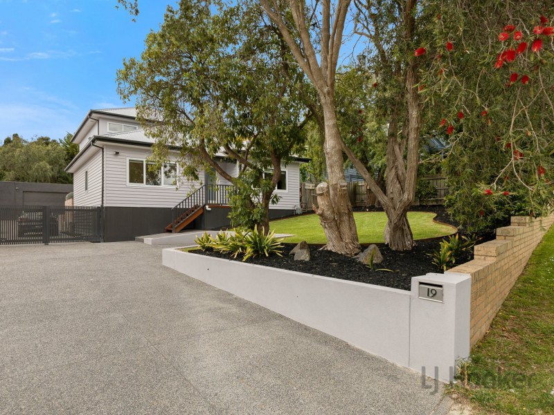 19 Butlers Road, Ferntree Gully VIC 3156