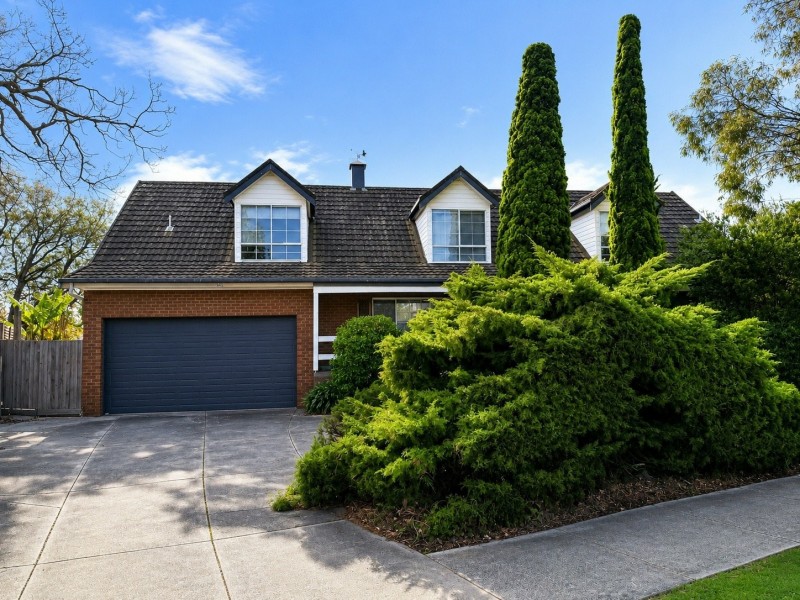 18 Cypress Avenue, Boronia VIC 3155
